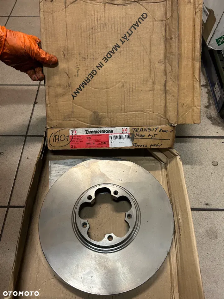 Tarcza hamulcowa przód Zimmermann 250134900